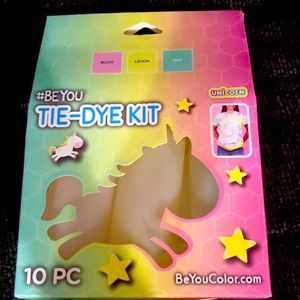 Brand new sealed tie die kit for any ages